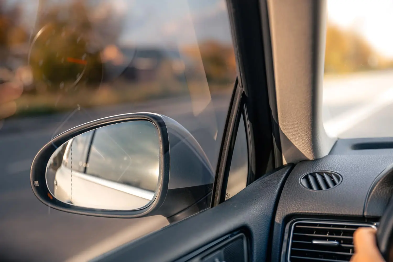 Digital Rearview Mirrors Explained: Are Smart Mirrors Better Than Standard Glass?